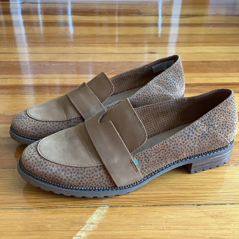 TOMS Mallory Flats/Loafers - sold out online! - Picture 4 of 12